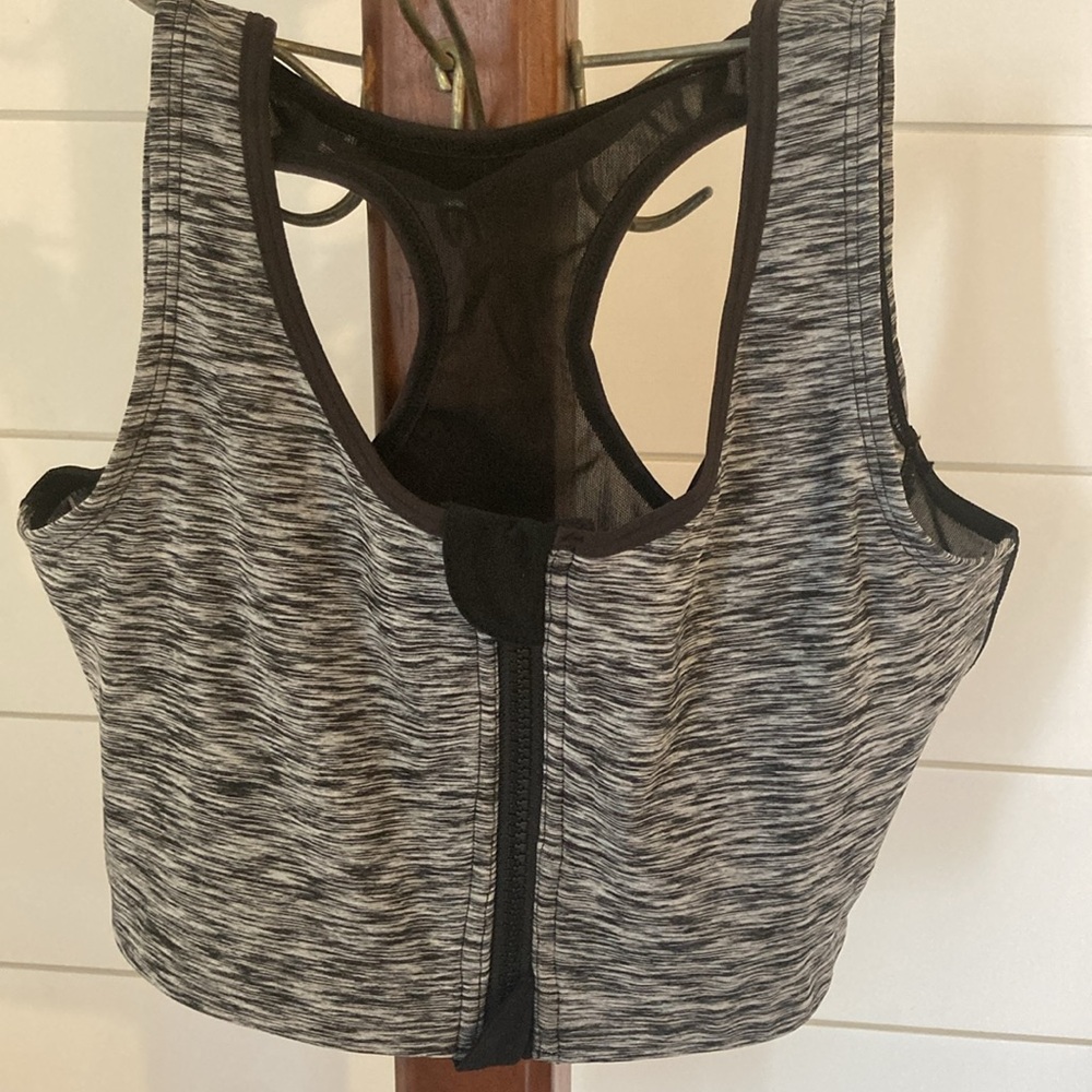 Ruby Ribbon Gray Zip-Front Sports Bra Size 36 - Picture 7 of 7